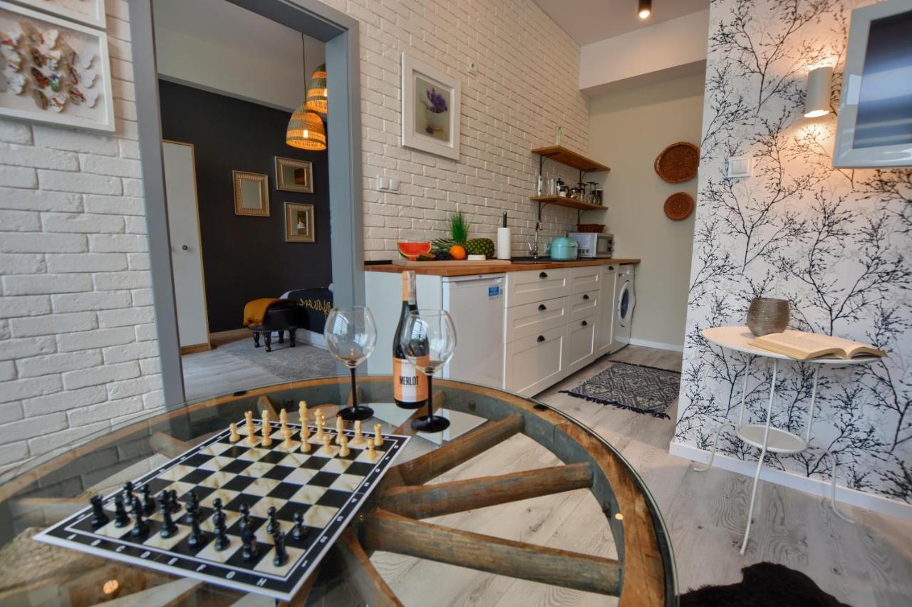 Apartament Fajny Kat Ustrzyki Dolne Exteriör bild