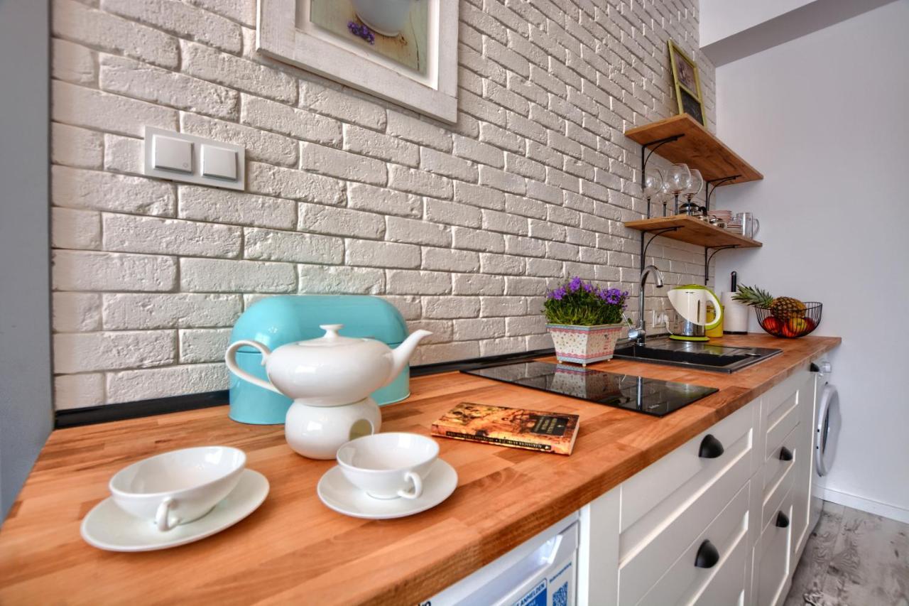 Apartament Fajny Kat Ustrzyki Dolne Exteriör bild