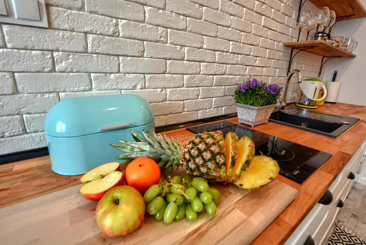 Apartament Fajny Kat Ustrzyki Dolne Exteriör bild