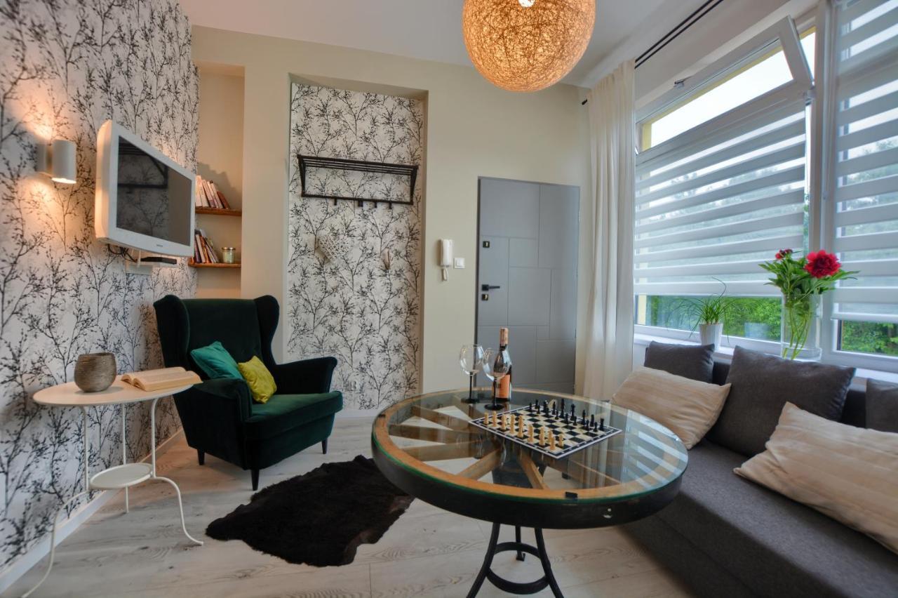 Apartament Fajny Kat Ustrzyki Dolne Exteriör bild