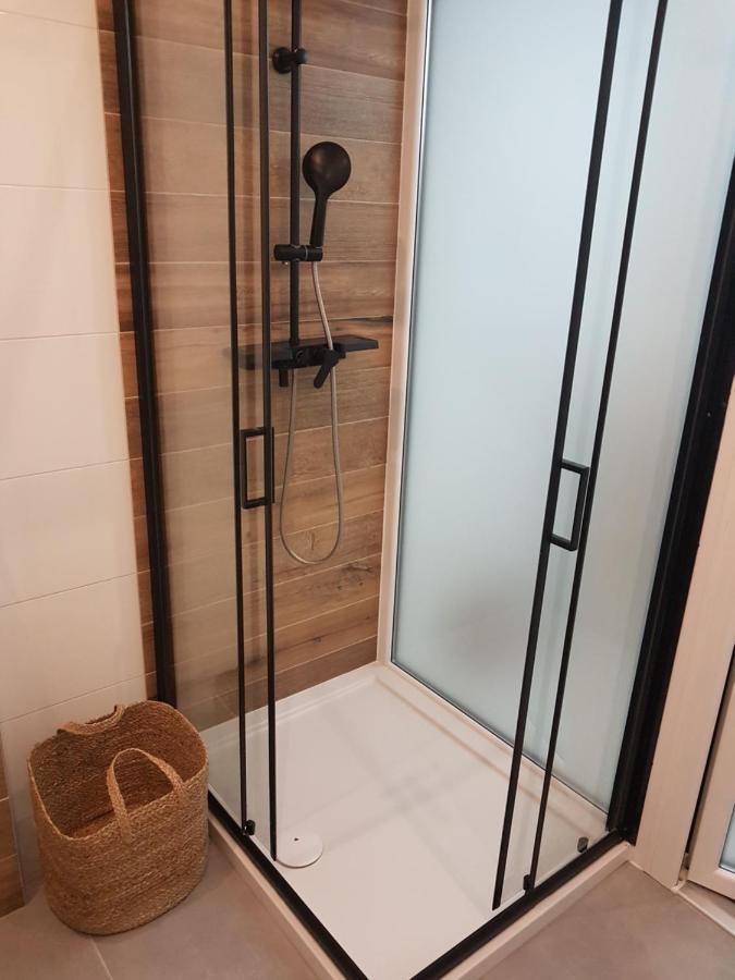Apartament Fajny Kat Ustrzyki Dolne Exteriör bild